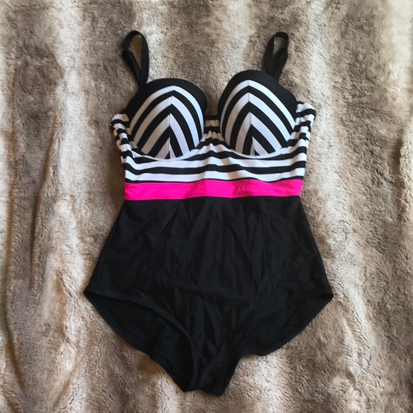 torrid Other - NWT Torrid bathing suit